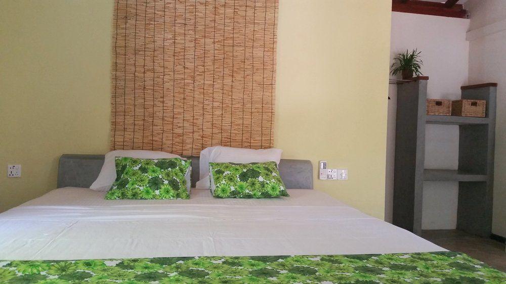 Nature Villa (Adults Only) Unawatuna Buitenkant foto
