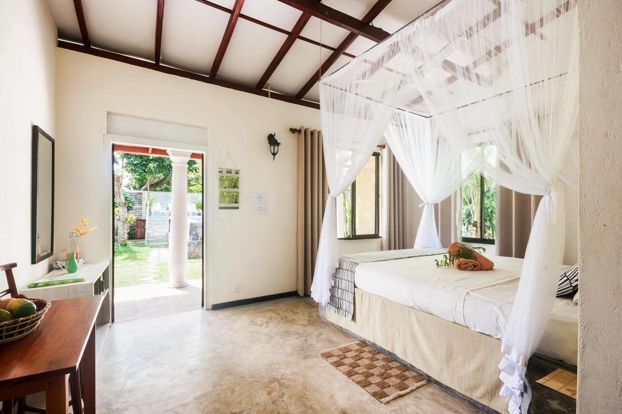 Nature Villa (Adults Only) Unawatuna Buitenkant foto