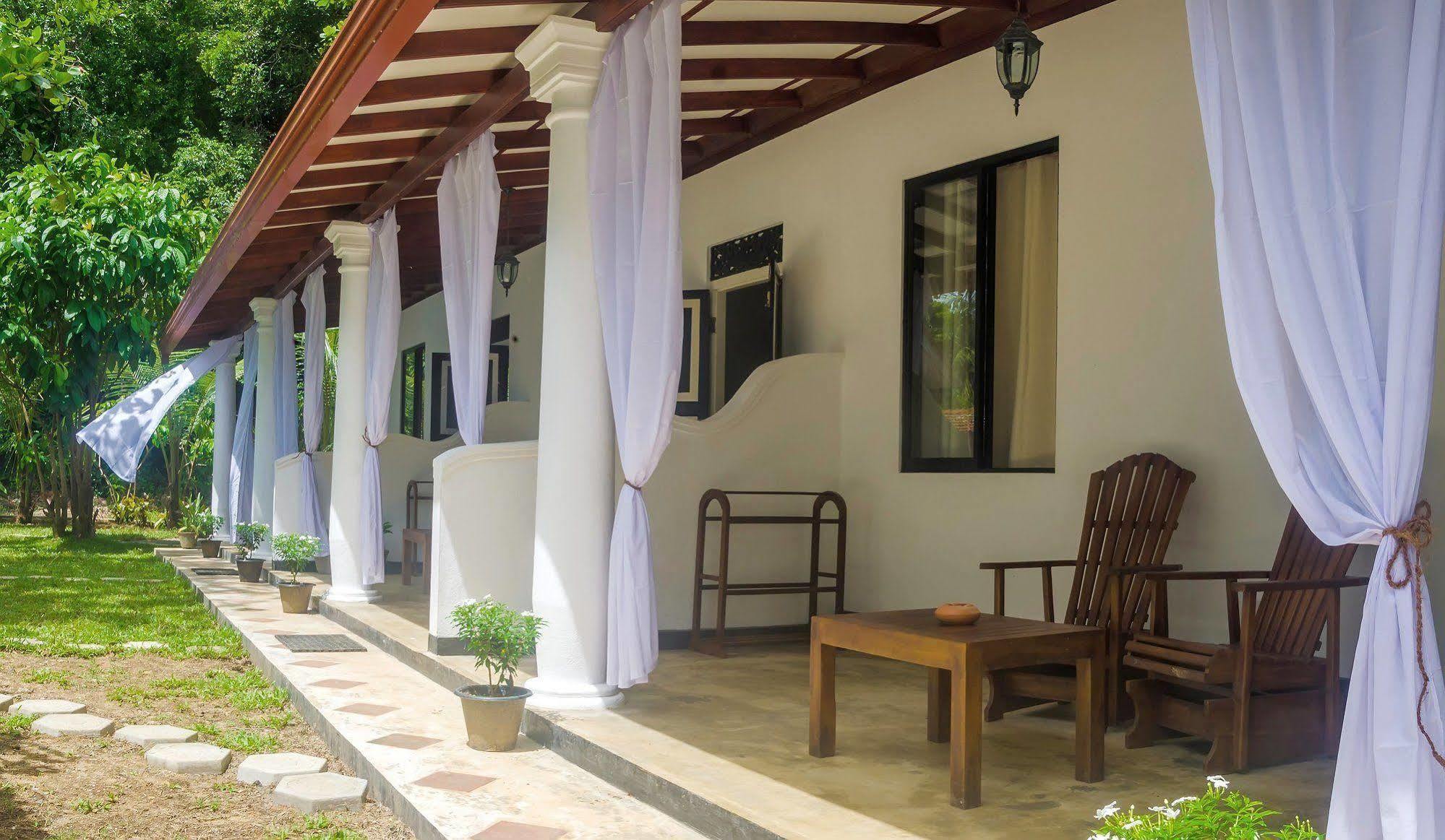 Nature Villa (Adults Only) Unawatuna Buitenkant foto